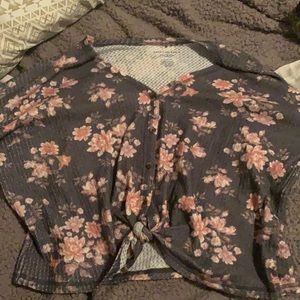 American eagle tie front sweater never worn XL